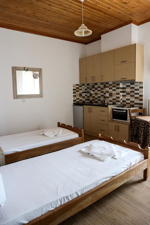 Hotel Elatofilito Athamanio Extérieur photo
